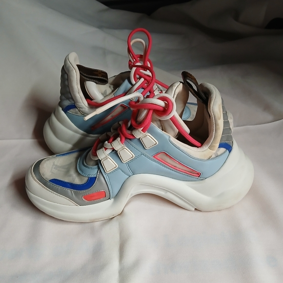 Louis  Vuitton Archlight sneakers AUTHENTIC LV size 38 - Picture 3 of 12